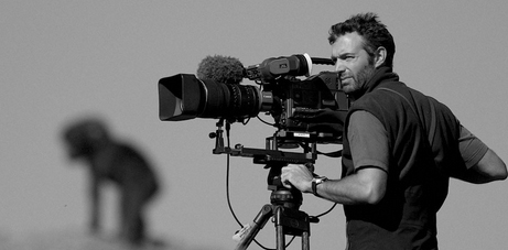 Kameramann bei Dreharbeiten zu einem Werbefilm